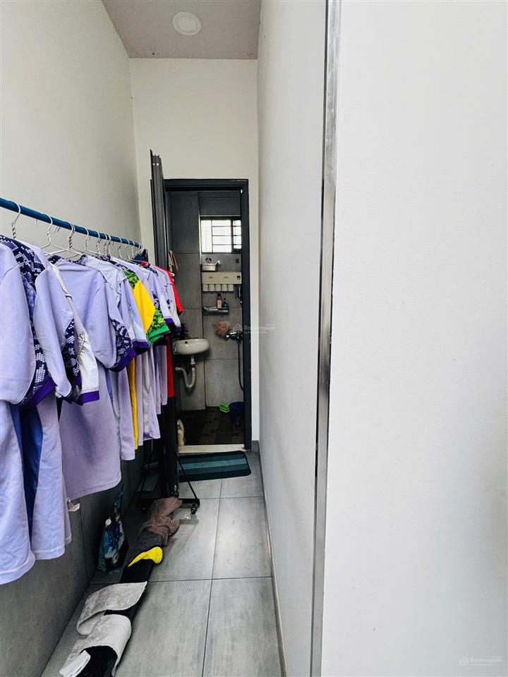 Nhà đẹp 57m2 nguyễn hới sát bên bến xe miền tây  xe hơi ngủ nhà  nở hậu tài lộc  chỉ 5,1 tỷ tl
