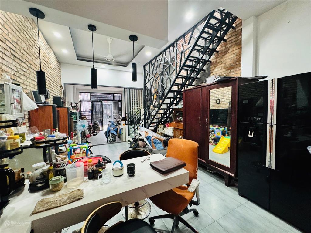 Nhà đẹp 57m2 nguyễn hới sát bên bến xe miền tây  xe hơi ngủ nhà  nở hậu tài lộc  chỉ 5,1 tỷ tl