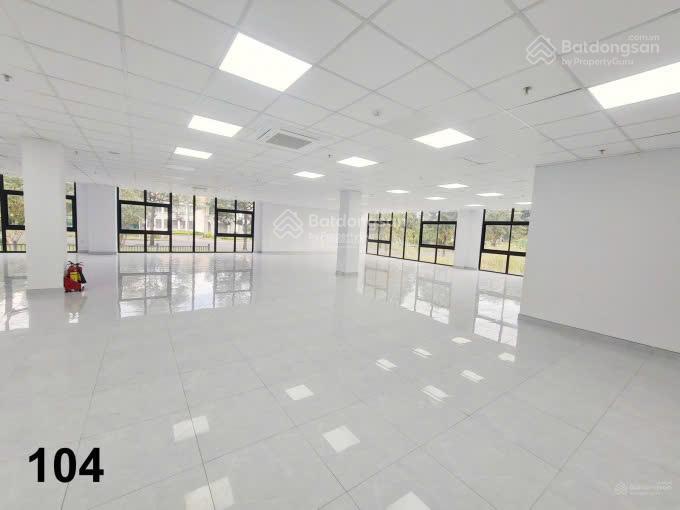 Hiếm!!! cho thuê nhà mặt phố tại nguyễn khang, dt 120m2 x 7 tầng, 2mt 8m, phù hợp mọi mô hình kd