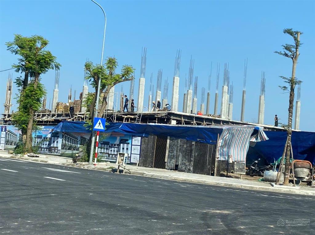 Chính chủ nhờ bán căn liền kề giá 12 tỷ bé căn lk 75m2 cienco 5 tân lập, đan phượng  hn