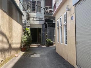 Giá 7.7 tỷ, 65m2, bán nhà nguyễn văn cừ, long biên. rất gần phố, cách ô tô 10m. khu trung tâm
