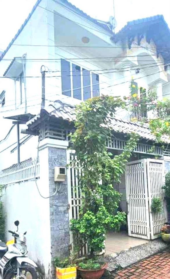 Cần bán gấp nhà 2 tầng 4 phòng ngủ linh tây cũ, cạnh phạm văn đồng