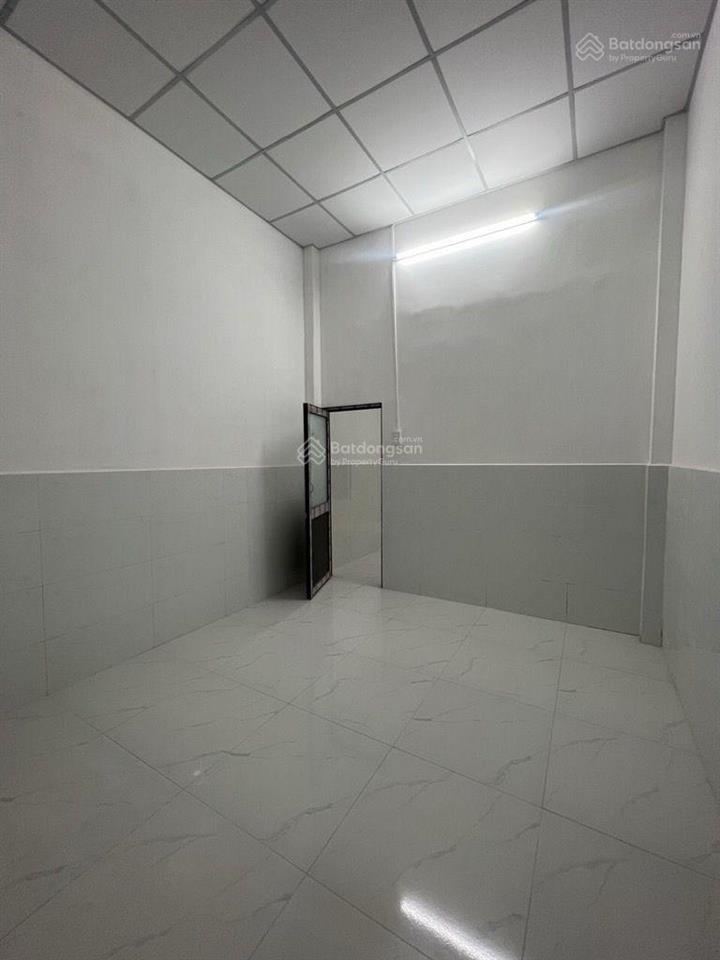 Bán nhà ngay chợ thủ đức, sẵn dòng tiền, diện tích khủng