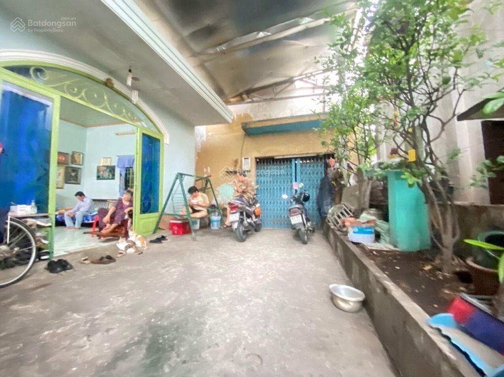Bán nhà ngay chợ thủ đức, sẵn dòng tiền, diện tích khủng