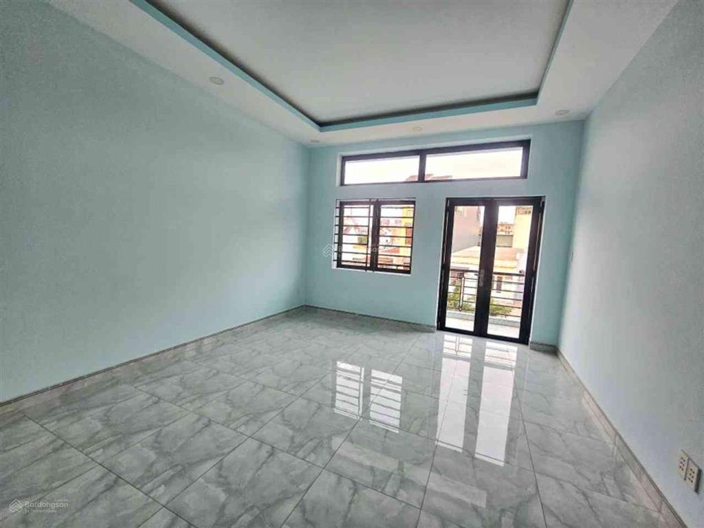 Chuyển công tác, cần bán lại nhà mặt tiền đường số cạnh phạm văn đồng gần 90m²