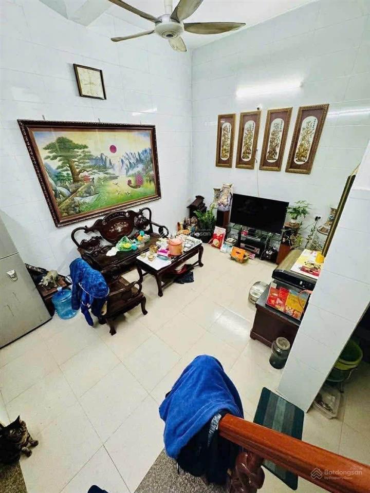 Bán gấp trong tháng, nhà 2 tầng phường trường thọ cũ, ngay vành đai 2