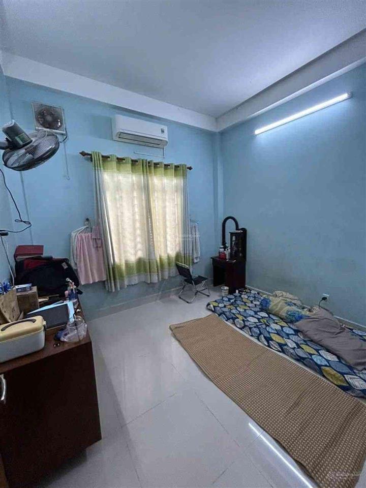Bán nhà 3 tầng 4 phòng ngủ ngay đường chương dương xe hơi thông