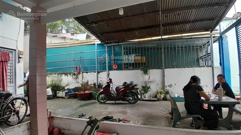 Chính chủ cực gấp muốn bán trong tháng, nhà hẻm xe hơi linh tây cũ, kế bên đại học cảnh sát