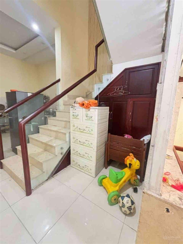 Nhà 2 tầng xe hơi thông, ngủ nhà ngay hiệp bình, thuận tiện di chuyển,