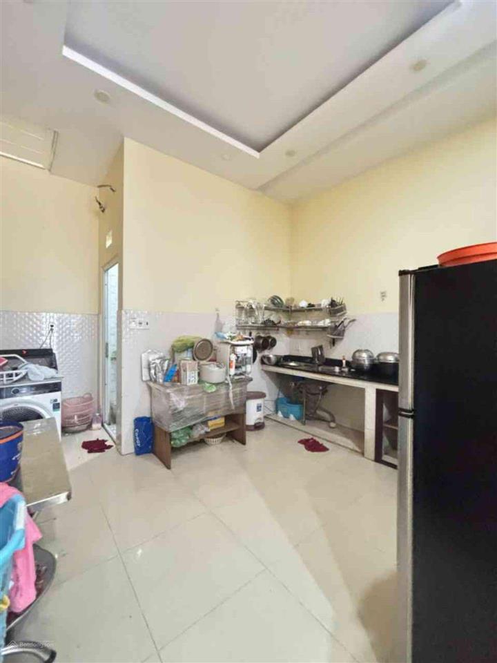 Nhà 2 tầng xe hơi thông, ngủ nhà ngay hiệp bình, thuận tiện di chuyển,