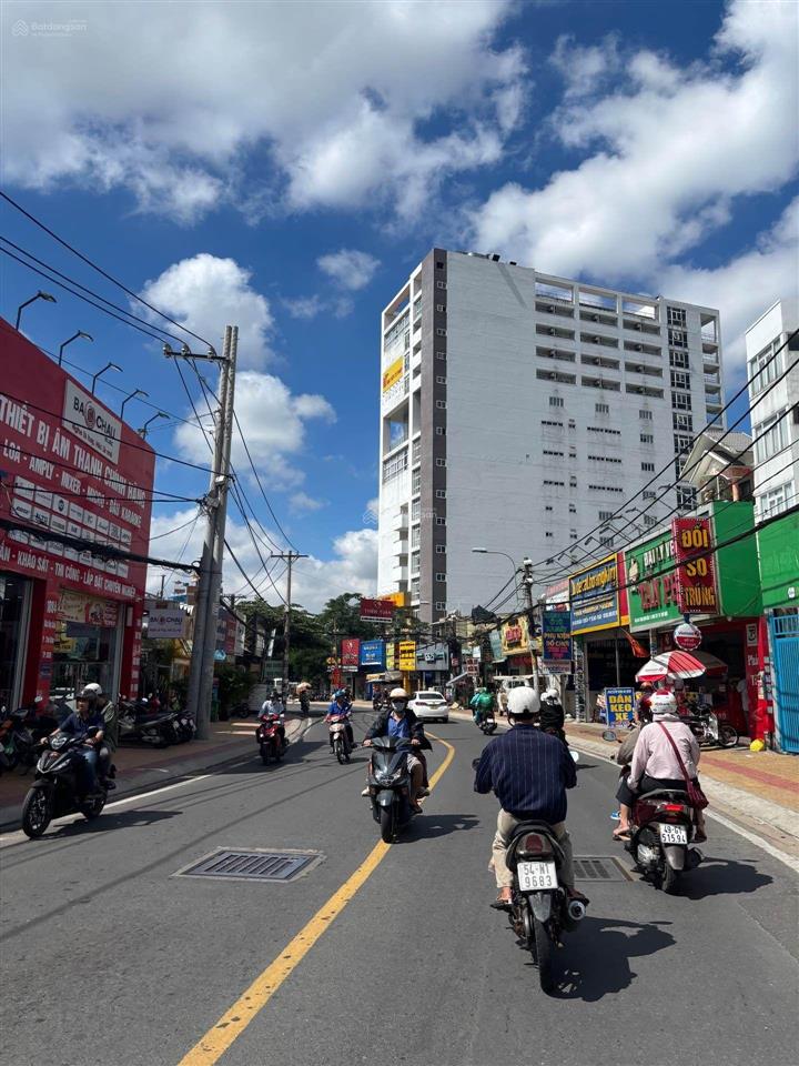 Nhà 2 tầng xe hơi thông, ngủ nhà ngay hiệp bình, thuận tiện di chuyển,