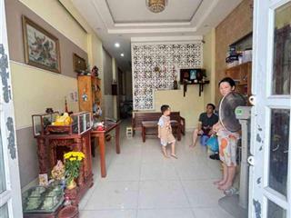 Nhà 2 tầng xe hơi thông, ngủ nhà ngay hiệp bình, thuận tiện di chuyển,