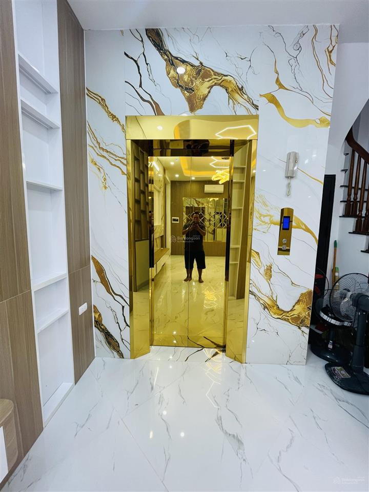 Tây sơn đống đa, 45m2, 7 tầng, chỉ 10x tỷ, nhà đẹp, ngõ víp