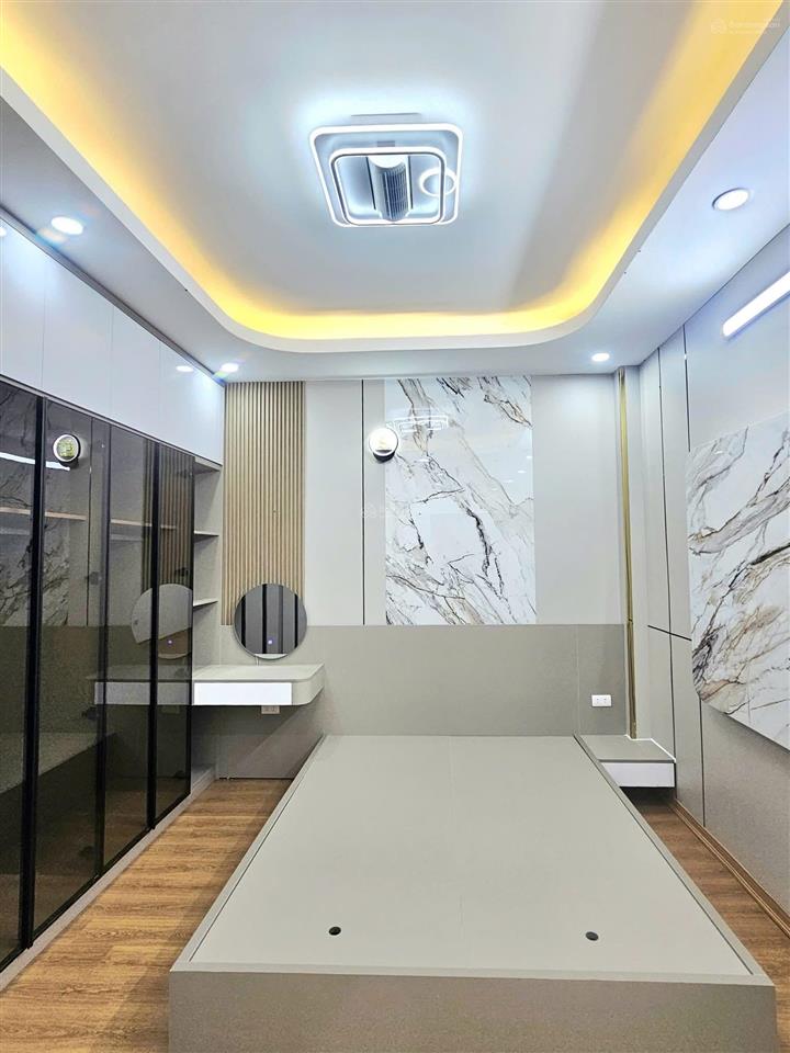 Tây sơn đống đa, 45m2, 7 tầng, chỉ 10x tỷ, nhà đẹp, ngõ víp