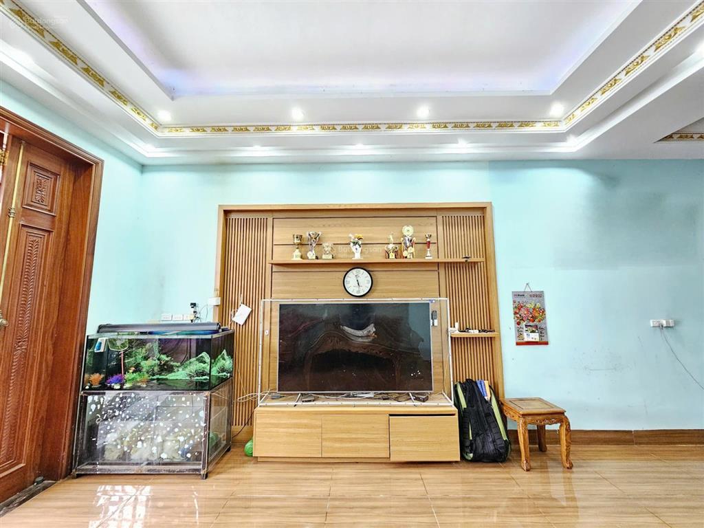 Bán căn nhà khu vực đạo công giáo hố nai đẹp 1 trệt 1 lầu, 3% cho anh em môi giới