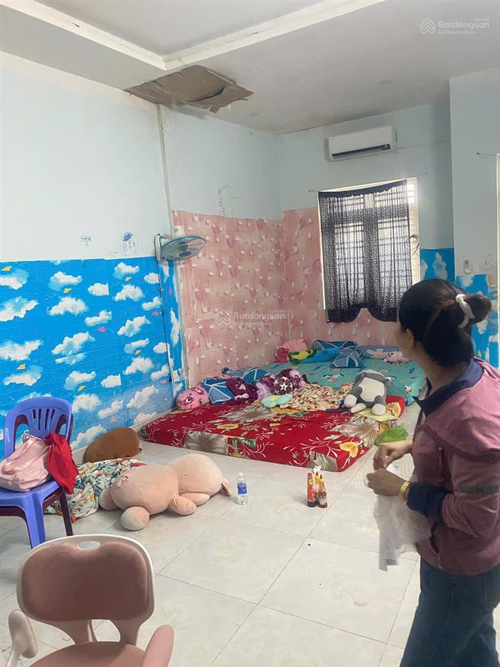 Bán nhà mặt tiền chợ vải phú thọ hòa tân phú 4x16mđoạn đẹp kinh doanh sầm uất chỉ 13,9 tỷ tl