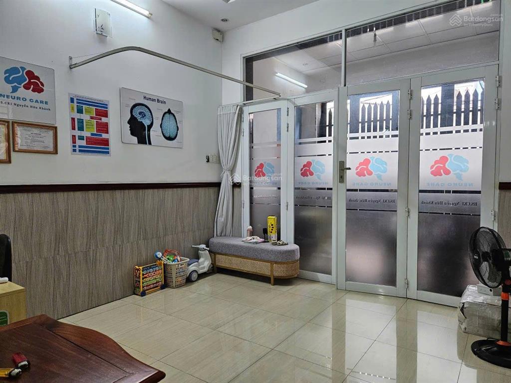 Hàng hiếm giá rẻ! hxh út tịch, p4, tân bình  gần lăng cha cả  3 tầng  4,5x19m  sổ đẹp vuông a4