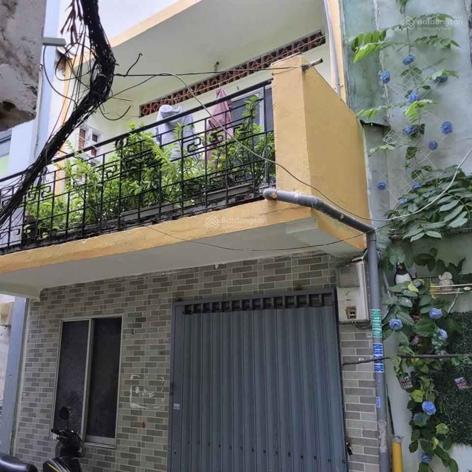 Nhỉnh 4t nhà đẹp 2 tầngngay trung tâm q1 50m2