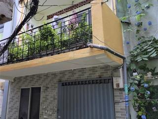 Nhỉnh 4t nhà đẹp 2 tầngngay trung tâm q1 50m2