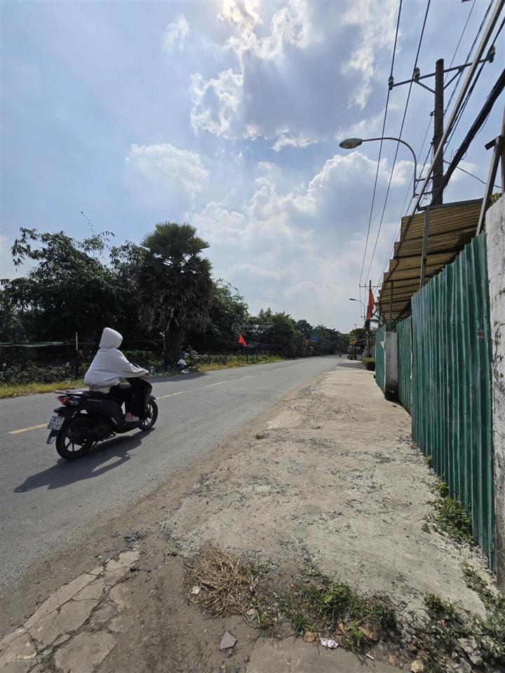 Bán kho, nhà xưởng tại vườn thơm, 32
tỷ, 1000m2 thương lượng mạnh, chính chủ.