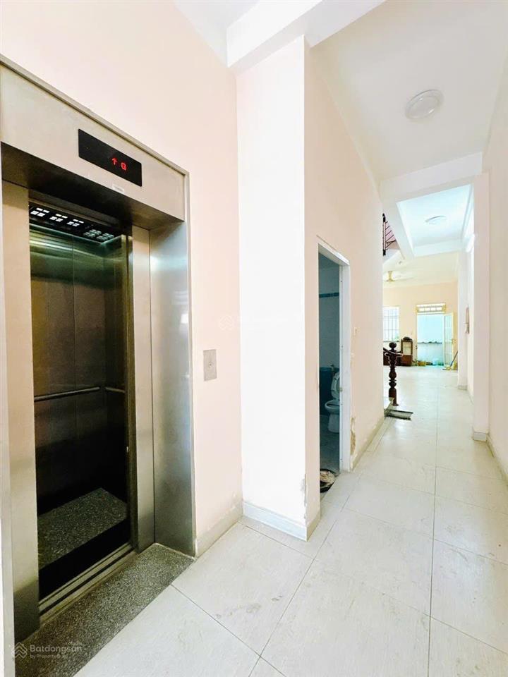 Bán nhà hẻm xe hơi phường bến thành, quận 1, lô góc 3 mặt thoáng, dt 100m2, thang máy