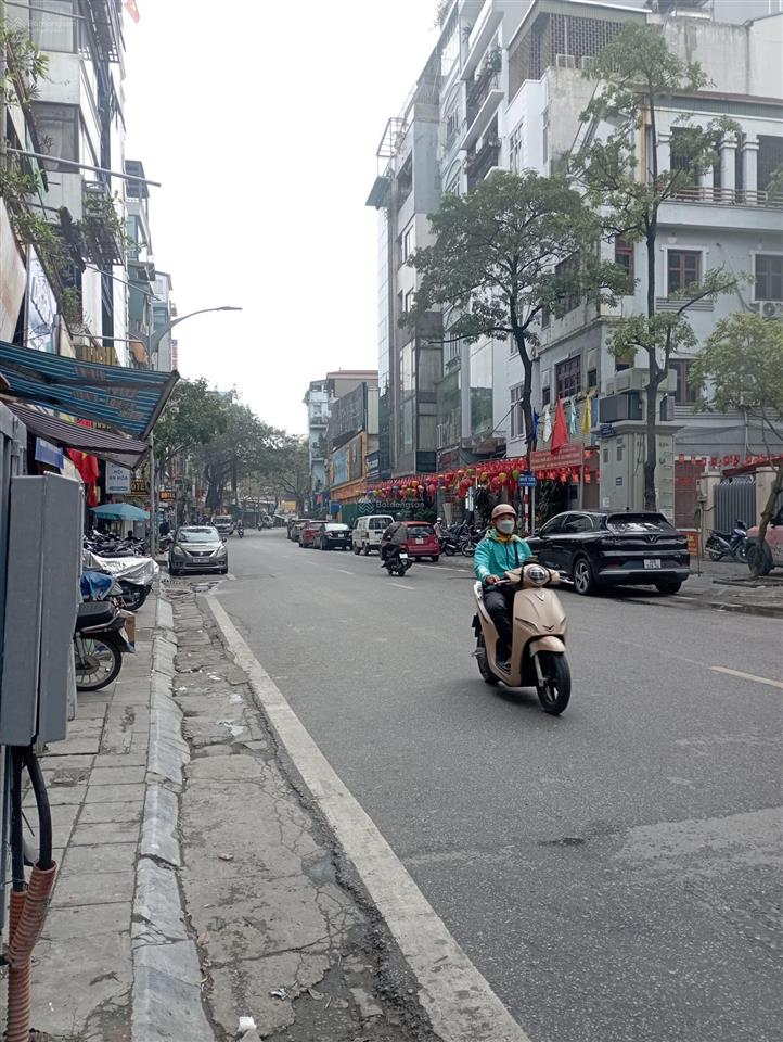 Bán nhà mặt phố mt 3,73m, có lối thoát hiểm sau nhà. kinh doanh, vỉa hè, văn phòng