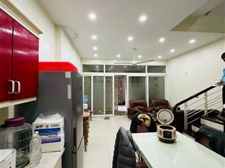 Cực hiếm! 7.4 tỷ nhà dân ô tô đỗ cổng lạc long quân