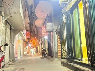 Bán nhà lạc long quân  tây hồ  30m2, 5 tầng  ô tô đỗ 30m  full nội thất  ở ngay