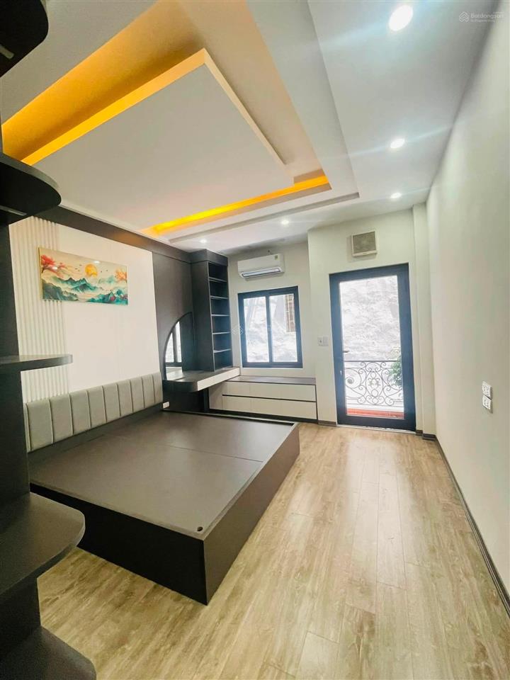Bán nhà riêng tại võng thị, 6,5 tỷ, 25m2, 3pn, 4wc, 5 tầng đẹp xuất sắc