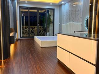 Cực thoáng, phân lô, vỉa hè, ô tô tránh hoàng quốc việt, cầu giấy 65m2, 6 tầng thang máy