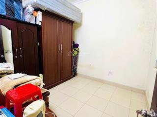 Chủ nhờ em bán nhà c4 phân lô ô tô  2 mặt tiền  dt 39m, mt 4m, giá 10.4 tỷ