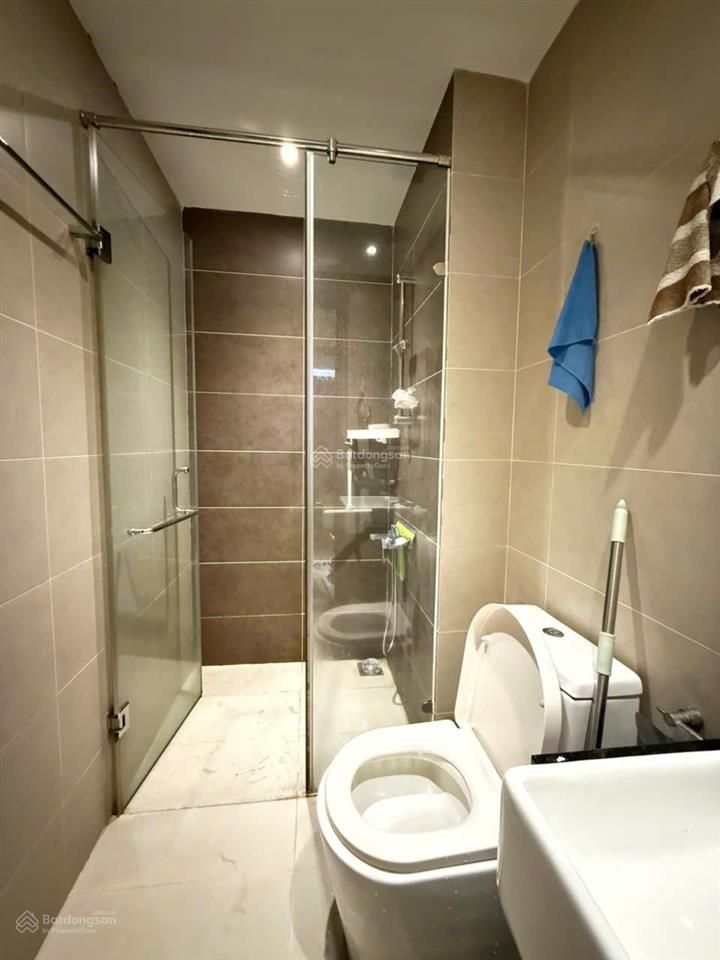 Thuê galaxy 9 1pn 50m2 mới 100% ban công view sông bến vân đồn quận 4 sát q1 q3  0775 924 ***