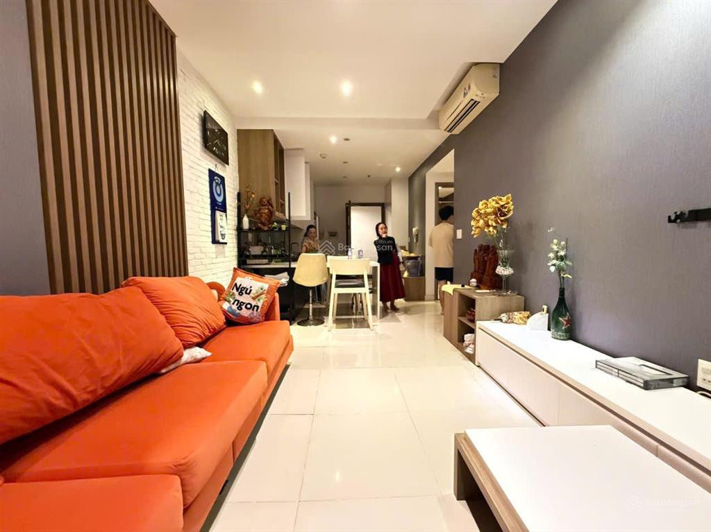 Thuê galaxy 9 1pn 50m2 mới 100% ban công view sông bến vân đồn quận 4 sát q1 q3  0775 924 ***