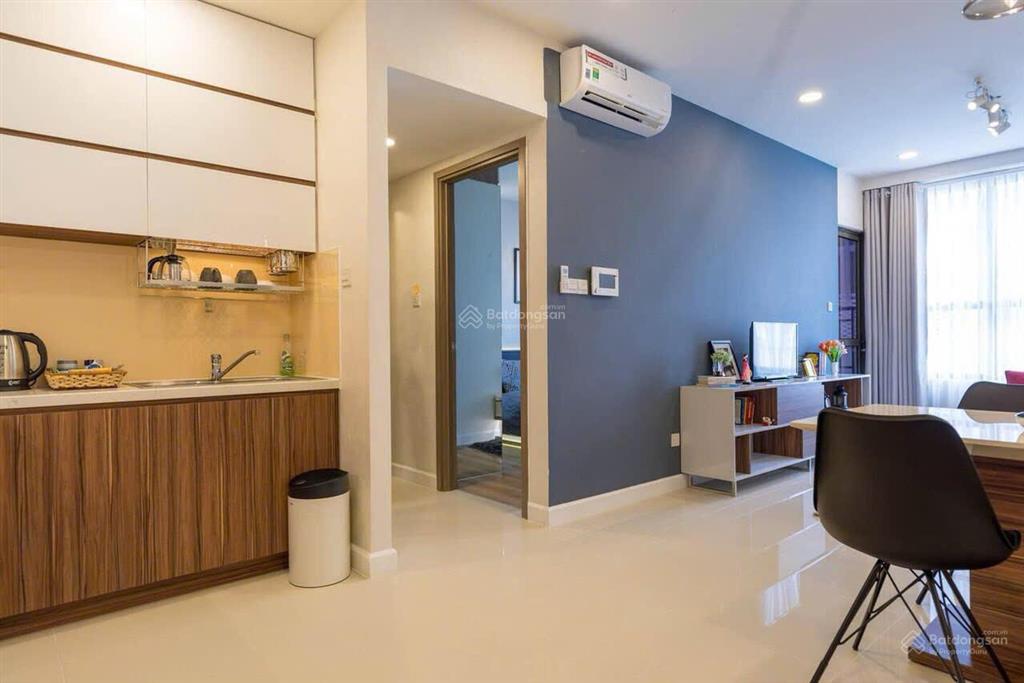 Thuê cc icon 56 1pn 50m2 ban công view sông bến vân đồn quận 4 sát cầu basol q1 q3  0775 924 ***