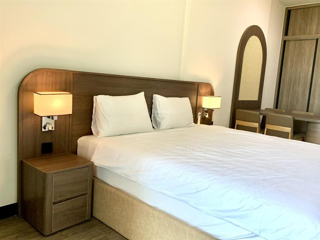 Thuê de la sol studio 38m2 ban công view sông sát bến vân đồn quận 4 tiện qua q1, q3  0775 924 ***