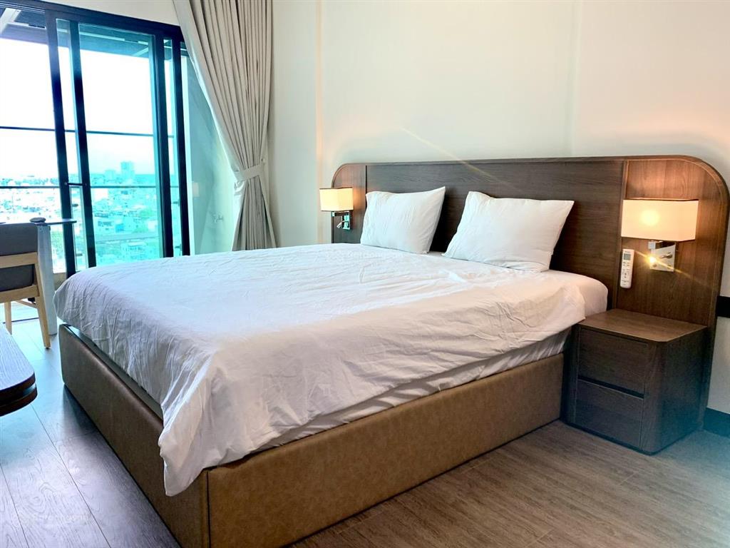 Thuê de la sol studio 38m2 ban công view sông sát bến vân đồn quận 4 tiện qua q1, q3  0775 924 ***