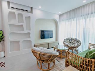 Thuê delasol 1pn 45m2 mới 100% view sông tone gỗ tinh tế bến vân đồn quận 4 sát q1 q3  0775 924 ***