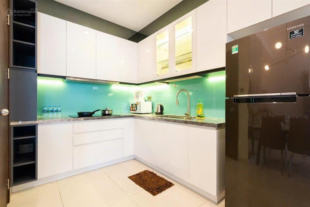 Thuê saigon royal 2pn 88m2 ban công view sông, cầu basol sát bến vân đồn quận 4 sát q1 077594600