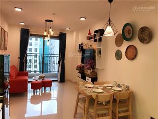 Thuê saigon royal 2pn 60m2 ban công view thoáng ngay bến vân đồn quận 4 sát q1 q3   0775 924 ***