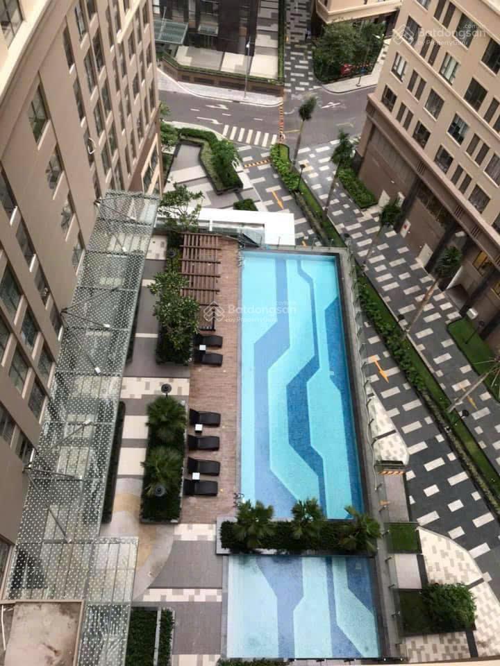 Thuê saigon royal 2pn 60m2 ban công view thoáng ngay bến vân đồn quận 4 sát q1 q3   0775 924 ***
