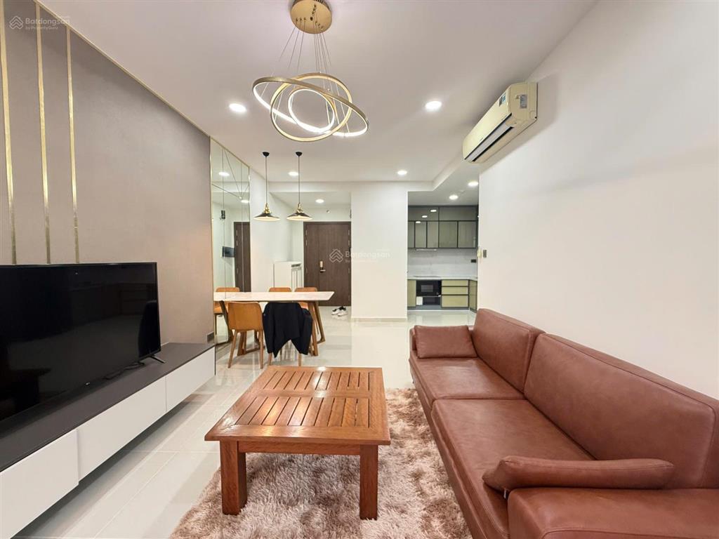 Thuê saigon royal 2pn 88m2 ban công view sông, cầu basol sát bến vân đồn quận 4 sát q1  077594600