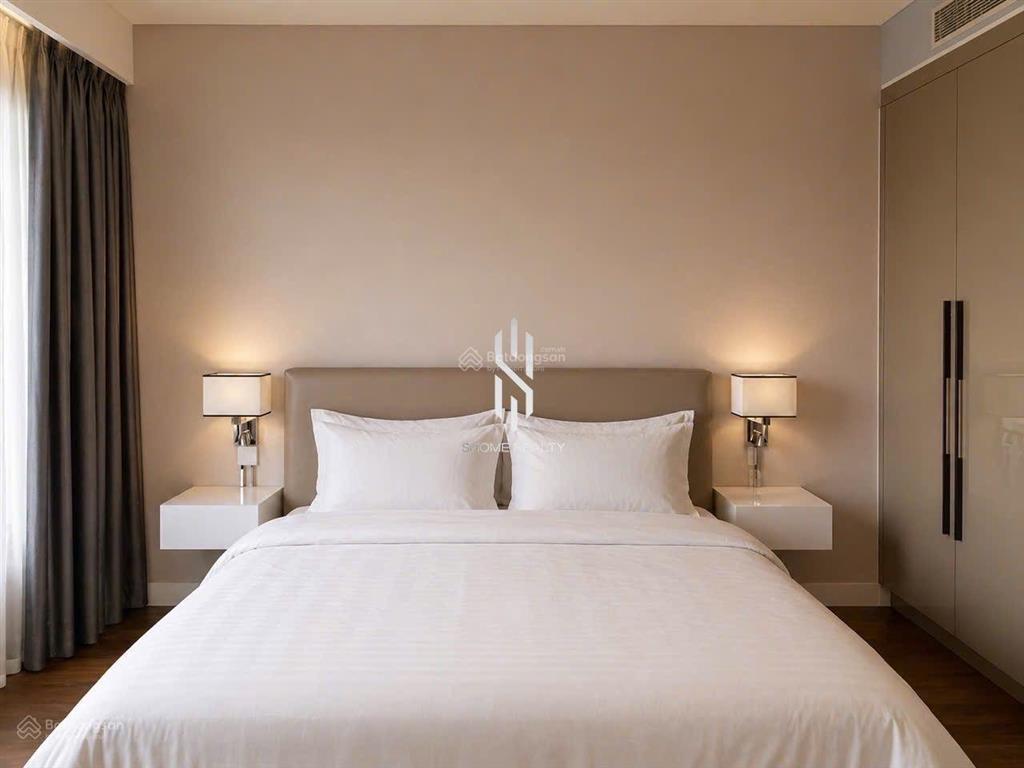 Thuê river  metropole q2  2pn2wc 94m2 nt cao cấp view sông pháo hoa, cầu bason q1  0775 924 ***