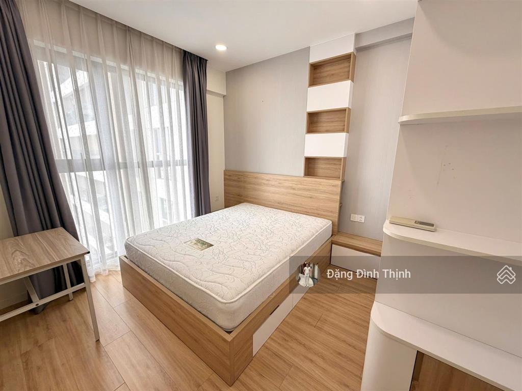Thuê nhanh căn hộ millennium quận 4 2pn 2wc 75m2 full nội thất, gần quận 1, giá chỉ 22 triệu/tháng