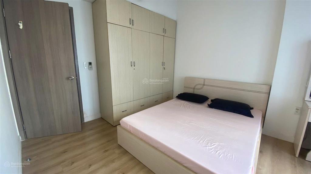 Thuê ngay galaxy 9 2pn 60m2 chỉ 13.5tr ban công view thoáng bến vân đồn quận 4 sát q1  0775 924 ***
