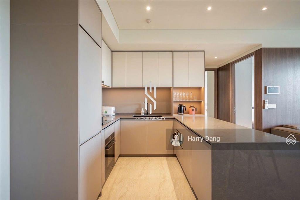 Thuê ngay the opera  metropole 2pn 77m2 ban công view sông cầu bason trực diện q1  0775 924 ***