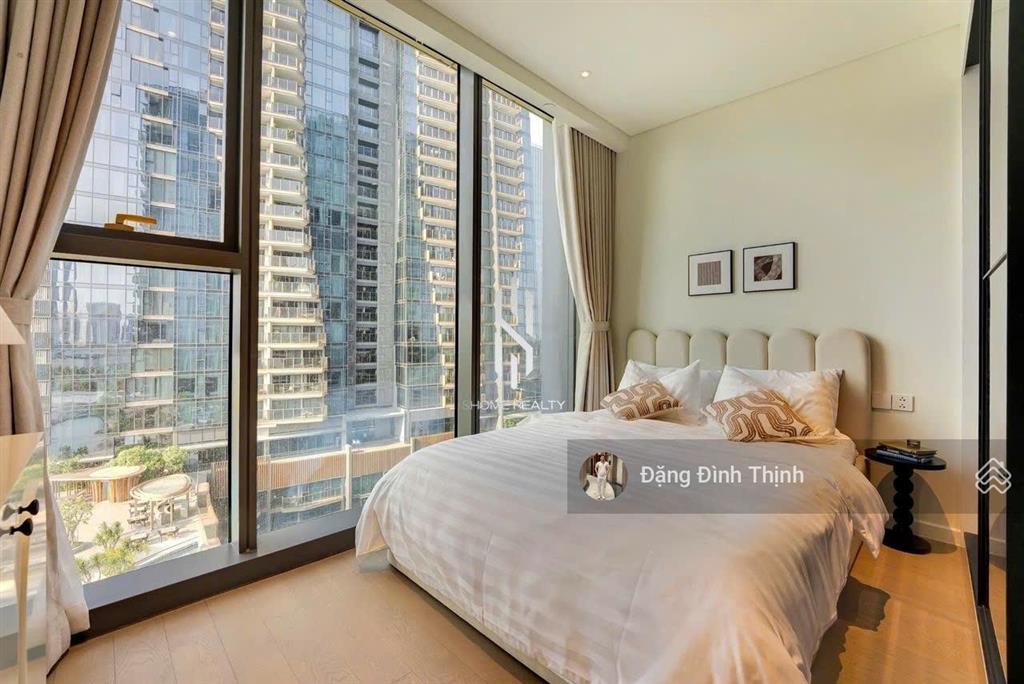 Thuê the opera metropole 3pn 138m2 căn góc view quận 1 thang máy riêng giá 130 triệu  0775 924 ***