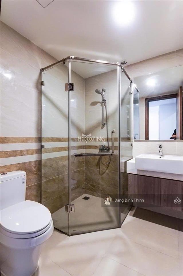 Cho thuê saigon royal quận 4 2pn 60m² chỉ 20 triệu, sát quận 1, nhận nhà đầu tháng 9  0775 924 ***