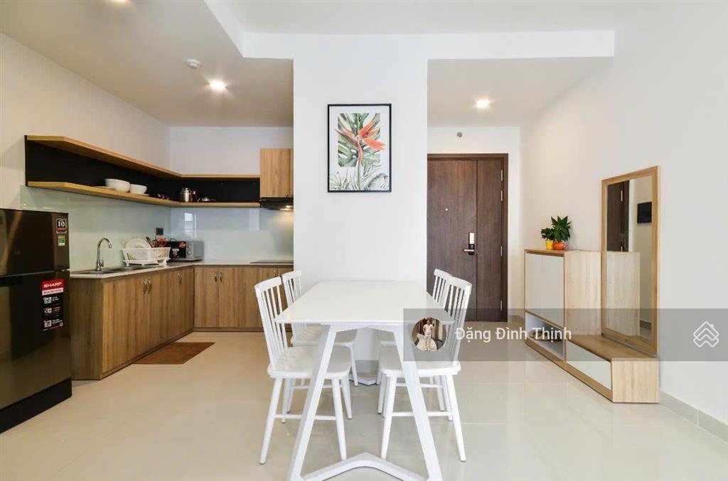 Chốt! cho thuê gấp saigon royal 2pn2wc 83m2 chỉ 24 triệu, căn đẹp mới  xem nhà ngay  0775 924 ***