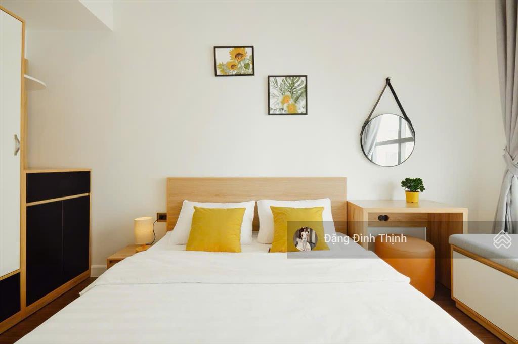 Chốt! cho thuê gấp saigon royal 2pn2wc 83m2 chỉ 24 triệu, căn đẹp mới  xem nhà ngay  0775 924 ***