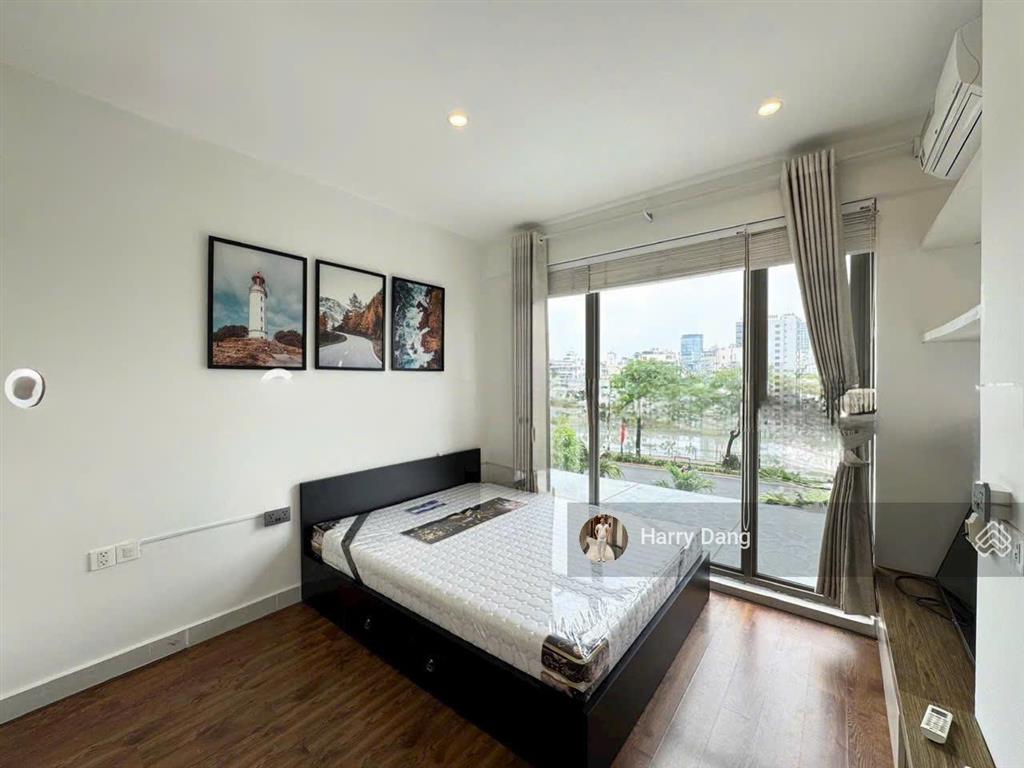 Nổi bật! thuê millennium 35m2 mới giá 14tr ban công view sông  bến vân đồn quận 4  0775 924 ***